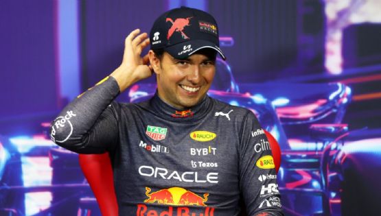 Checo Pérez no se olvida de su afición por el Club América y lo demuestra de nueva cuenta