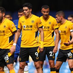 Raúl Jiménez y Wolverhampton se quedan sin director técnico tras el despido de Bruno Lage