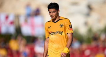 Raúl Jiménez y los Wolves reafirman decisión de nuevo director técnico