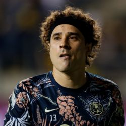 La estadística que muestra qué tan bueno es Guillermo Ochoa parando penales