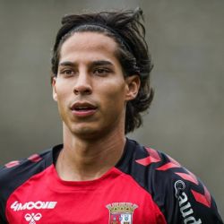 Diego Lainez, una vez más borrado en el SC Braga