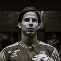 Diego Lainez alcanza lamentable récord en el Fútbol de Europa