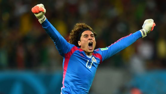 FIFA señala atajada de Guillermo Ochoa como ‘La más increíble de la historia del Mundial’
