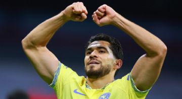 Henry Martín supera a Nico Ibáñez en su productividad como delantero