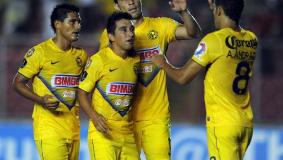 ‘Hobbit’ Bermúdez se rinde ante el Club América de Fernando Ortiz
