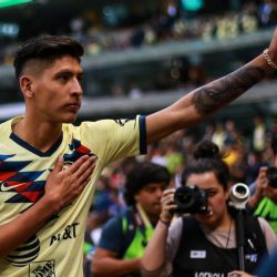 Edson Álvarez manda mensaje de agradecimiento a Ricardo Antonio La Volpe