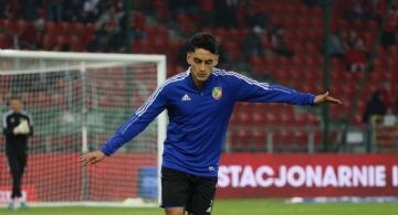 Santiago Naveda participa en el triunfo por goleada del Miedz Legnica que podría salvarlos del descenso