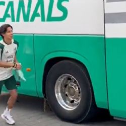 Diego Lainez llega a la concentración de la Selección Mexicana en Girona y llena de dudas a los fans