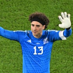 Emotivo mensaje de Guillermo Ochoa tras atajar el penal contra Robert Lewandowski
