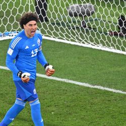 Video | Liga de Francia resalta a Guillermo Ochoa recordando otra gran atajada de penal