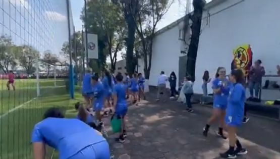 Video | Primer equipo del Club América Femenil alentó en la victoria de la Sub 18