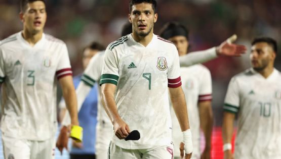 Gerardo Martino deja en claro el estado físico en que se encuentra Raúl Jiménez