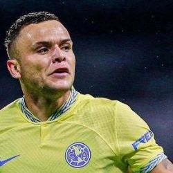 Jonathan ‘Cabecita’ Rodríguez se luce en el entrenamiento del América con una espectacular chilena