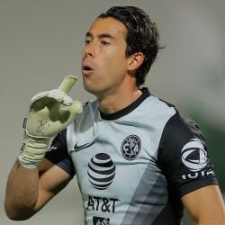 Se filtra el nuevo contrato que le ofrecería el Club América a Óscar Jiménez por la salida de Guillermo Ochoa