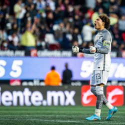 Leyenda del Club América señala a Guillermo Ochoa como el mejor portero de la historia