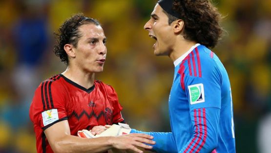Andrés Guardado se rinde ante Guilermo Ochoa por su regreso al Fútbol Europeo