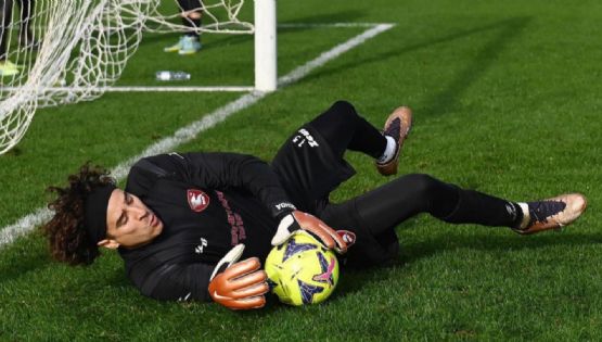 Guillermo Ochoa se bajó significativamente el sueldo para fichar por el Salernitana
