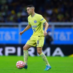 Números que demuestran que Álvaro Fidalgo es el mejor mediocampista de México