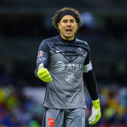 Guillermo Ochoa supera récord de Hugo Sánchez en el Fútbol de Europa