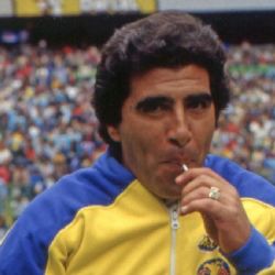 Emotivo mensaje de Carlos Reinoso por el fallecimiento de Pelé
