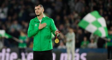 Guido Rodríguez recibe gran homenaje de la afición del Real Betis por ganar el Mundial de Qatar 2022