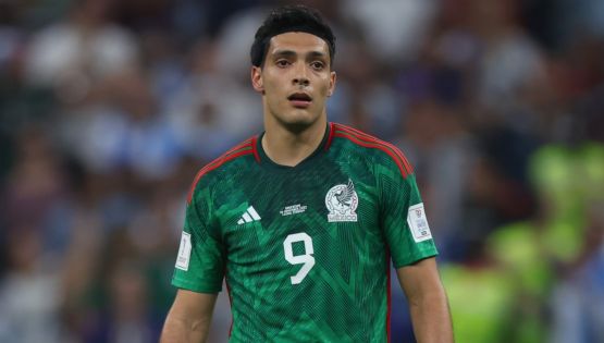 Prensa de Inglaterra arremete contra Raúl Jiménez y especula sobre su futuro con los Wolves