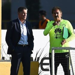 Ricardo La Volpe reclama a Ricardo Peláez por la falta de refuerzos durante su paso por el Club América