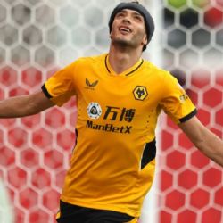 Video | Golazo de Raúl Jiménez con el Wolverhampton frente al Tottenham
