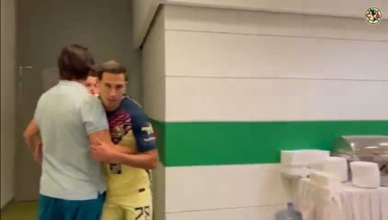 Video | La emotiva felicitación de Santiago Solari a los futbolistas del Club América tras la victoria ante Santos Laguna