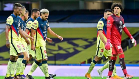 Guillermo Ochoa y Henry Martín alzan la voz en el vestidor del Club América