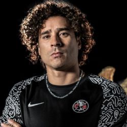 Guillermo Ochoa dedica palabras a José Juan Macías previo al Clásico Nacional entre América y Chivas