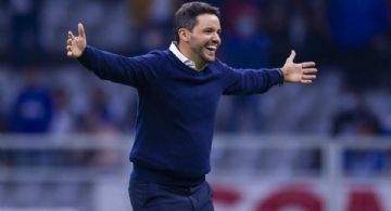 Nicolás Larcamón vuelve a hablar sobre la posibilidad de dirigir al Club América