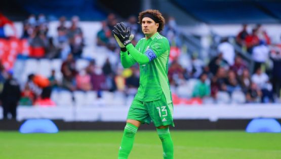 Guillermo Ochoa destroza récord de Jorge Campos en Selección Mexicana