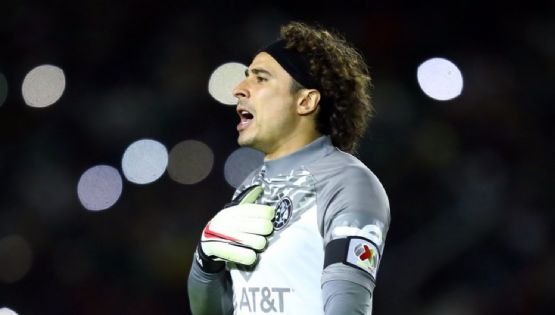 Video | Guillermo Ochoa recibe reconocimiento previo al duelo de América vs Juárez