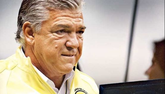 Héctor Miguel Zelada concuerda en llamar ‘Coladera’ a Guillermo Ochoa