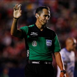 Directiva del Club América tomará acciones contra el arbitraje de Luis Enrique Santander