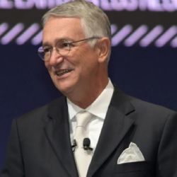 Ricardo Salinas se burla del Club América y se queja del arbitraje en el partido contra el Puebla
