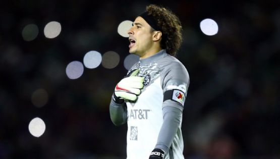 Excompañero de Guillermo Ochoa lo cuestiona en redes sociales por no parar penales