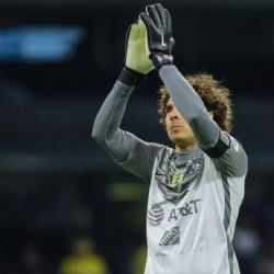 Video | Guillermo Ochoa responde a divertidas preguntas de aficionados