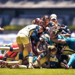 El emotivo festejo del América Femenil Sub17 con la afición tras salir campeonas