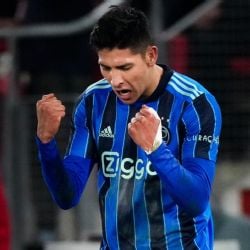 Video | Edson Álvarez anota golazo de cabeza que salva el empate del Ajax contra el AZ Alkmaar