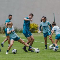 ¿Quiénes podrían ocupar el cargo de DT en América Femenil tras la salida de Craig Harrington?