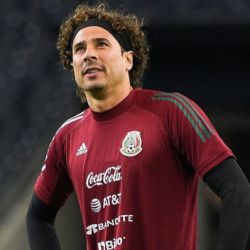 Guillermo Ochoa influye en la llegada de DT mexicano al futbol europeo