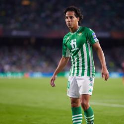Director Deportivo del Bayer Leverkusen responde sobre una posible contratación de Diego Lainez