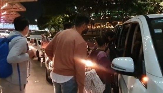 Néstor Araujo llega a la CDMX para reportar con el Club América