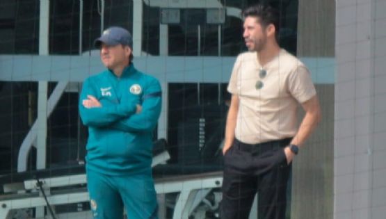 Oribe Peralta sorprende con visita a las instalaciones del Club América