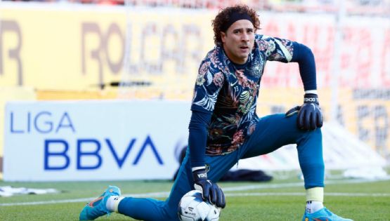 Video | Guillermo Ochoa se hace viral por una publicidad donde sale cantando