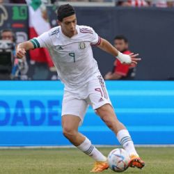 Raúl Jiménez llega a una lamentable marca en la delantera de la Selección Mexicana