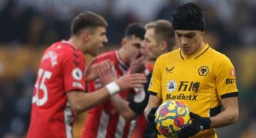 Video | ¿Perdió su nivel?  Afición del Wolverhampton recuerda a Raúl Jiménez antes de su lesión