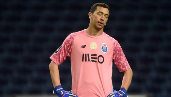 Rumor | Prensa de Portugal revela interés del Club América por Agustín Marchesín